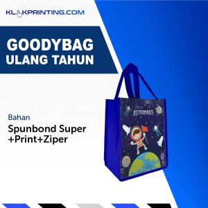 Tas Ulang Tahun uk. 20x10x25cm